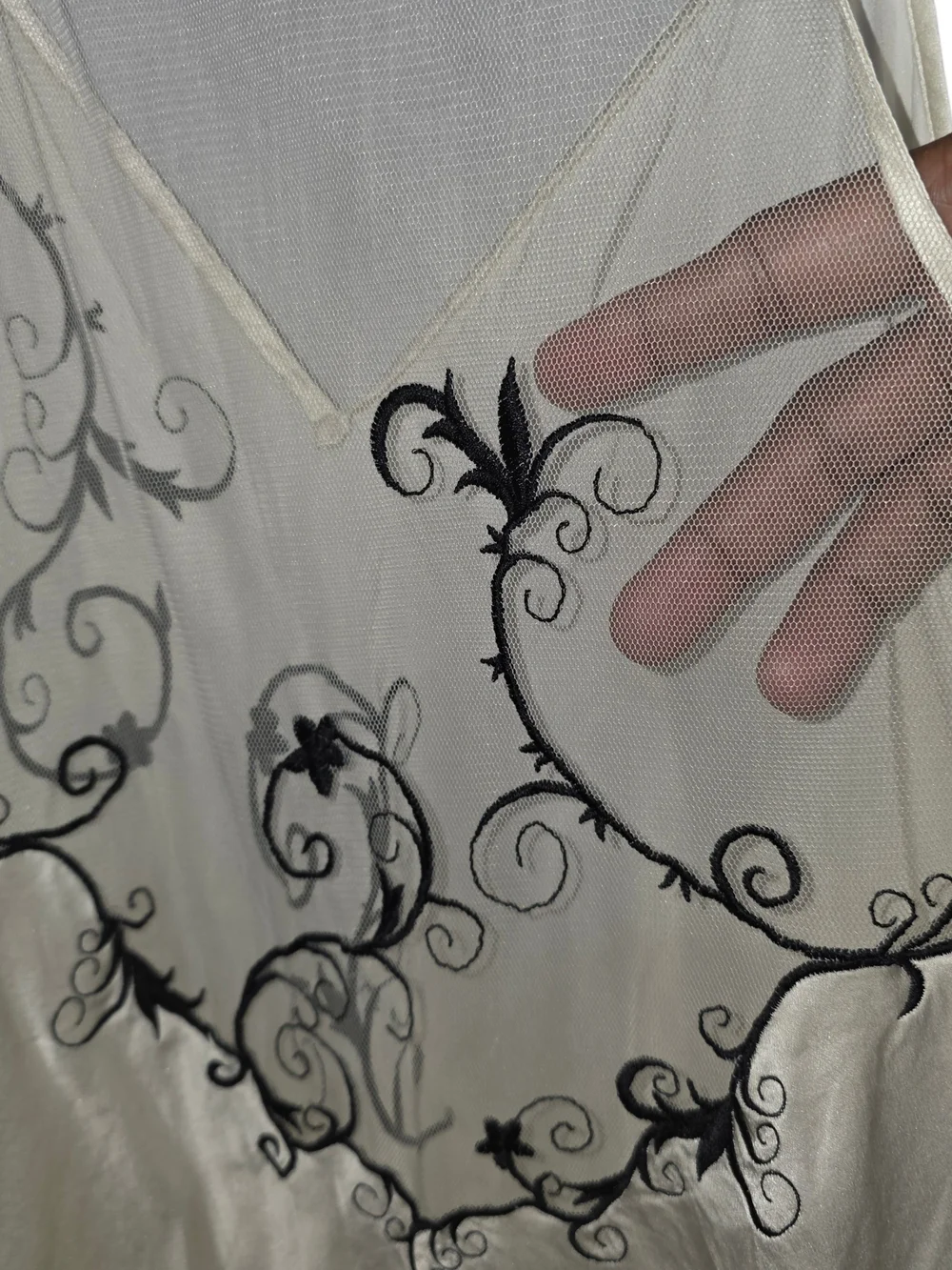 VTG Victoria’s Secret Y2K Ivory Silk Slip Dress Mesh Embroidered Fairycore M - Picture 5 of 11